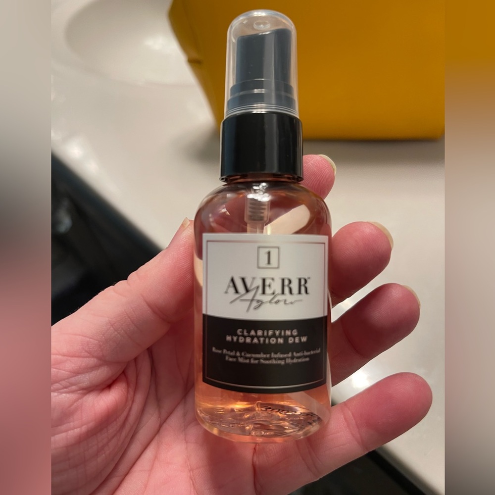 AverrAglow Clarifying Hydration Dew (2oz)